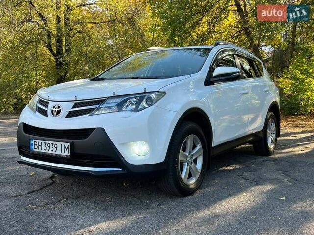 Белый Тойота РАВ 4, объемом двигателя 2.23 л и пробегом 131 тыс. км за 18000 $, фото 12 на Automoto.ua