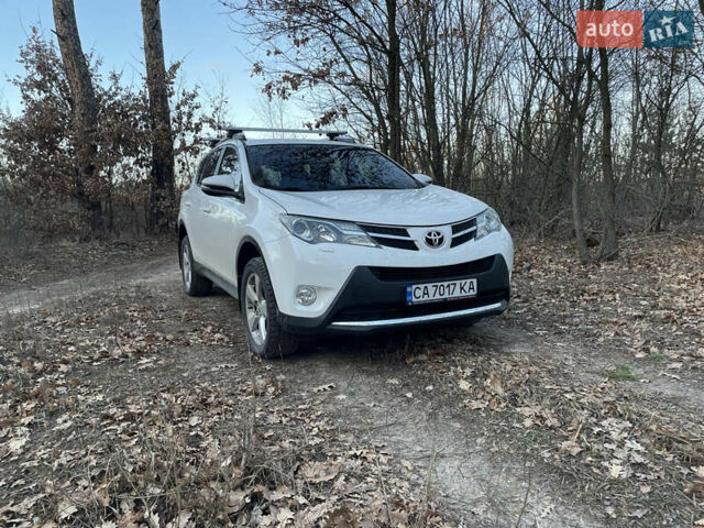 Білий Тойота РАВ 4, об'ємом двигуна 2.2 л та пробігом 102 тис. км за 19000 $, фото 2 на Automoto.ua