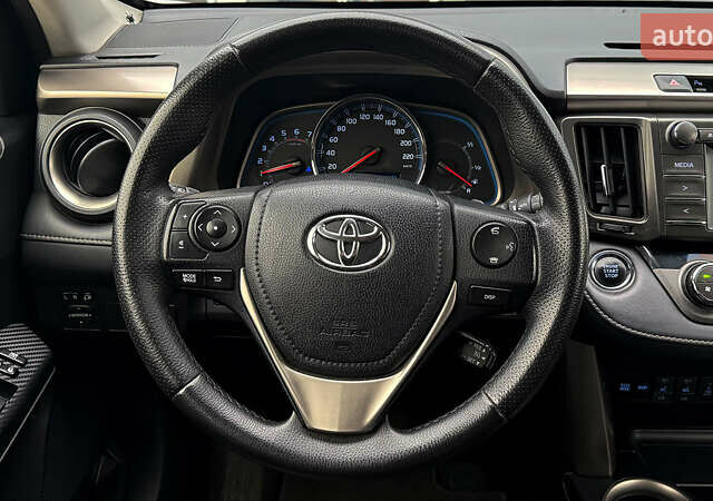 Белый Тойота РАВ 4, объемом двигателя 2.23 л и пробегом 188 тыс. км за 18900 $, фото 14 на Automoto.ua