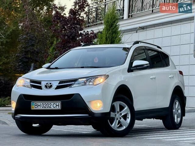 Білий Тойота РАВ 4, об'ємом двигуна 2 л та пробігом 116 тис. км за 15999 $, фото 19 на Automoto.ua