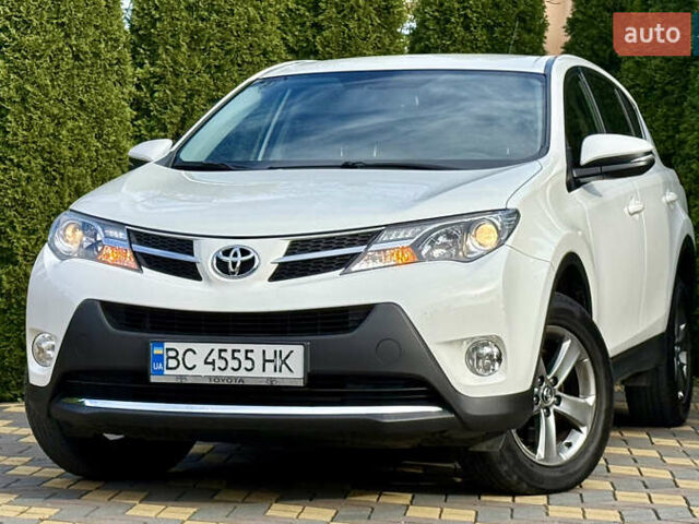 Белый Тойота РАВ 4, объемом двигателя 2 л и пробегом 216 тыс. км за 14999 $, фото 2 на Automoto.ua