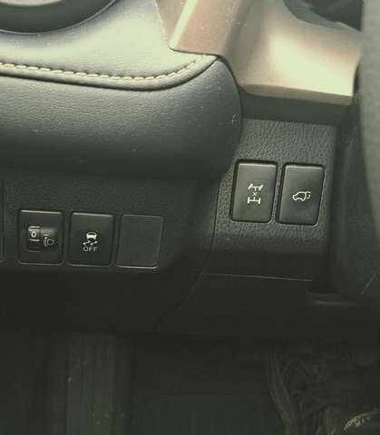 Білий Тойота РАВ 4, об'ємом двигуна 2.2 л та пробігом 254 тис. км за 5200 $, фото 10 на Automoto.ua