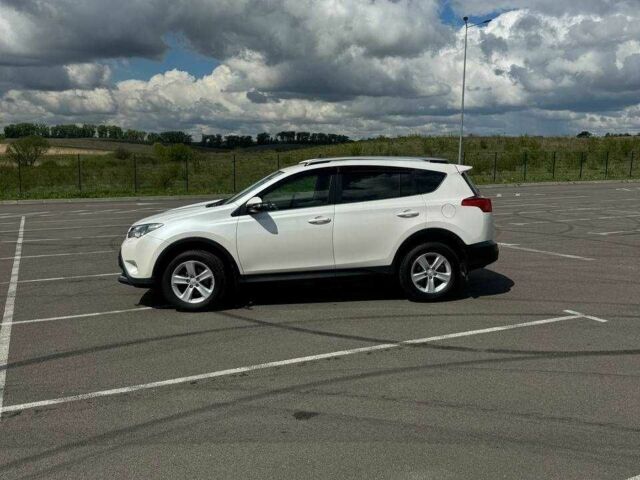 Белый Тойота РАВ 4, объемом двигателя 2.2 л и пробегом 141 тыс. км за 17000 $, фото 7 на Automoto.ua