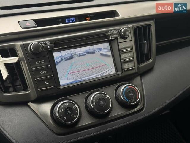 Белый Тойота РАВ 4, объемом двигателя 2.5 л и пробегом 89 тыс. км за 14990 $, фото 26 на Automoto.ua