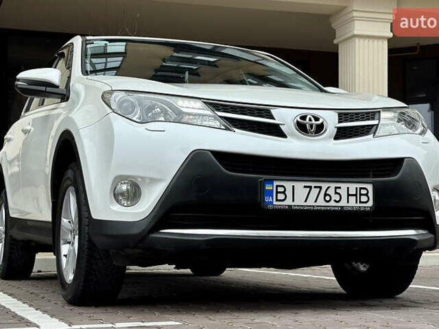 Белый Тойота РАВ 4, объемом двигателя 2.2 л и пробегом 126 тыс. км за 17999 $, фото 24 на Automoto.ua