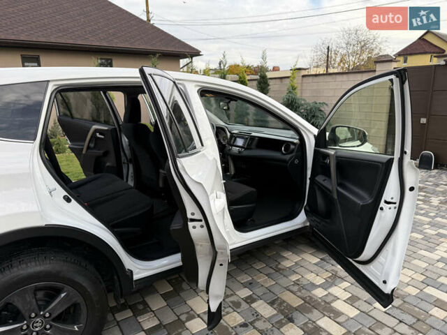 Белый Тойота РАВ 4, объемом двигателя 2.23 л и пробегом 123 тыс. км за 18300 $, фото 43 на Automoto.ua