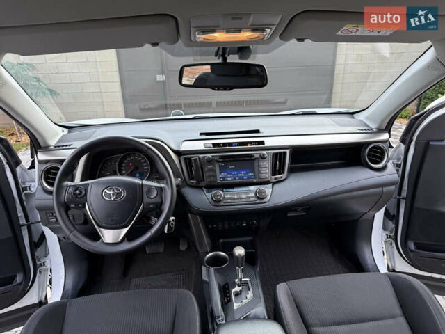 Белый Тойота РАВ 4, объемом двигателя 2.23 л и пробегом 123 тыс. км за 18300 $, фото 57 на Automoto.ua