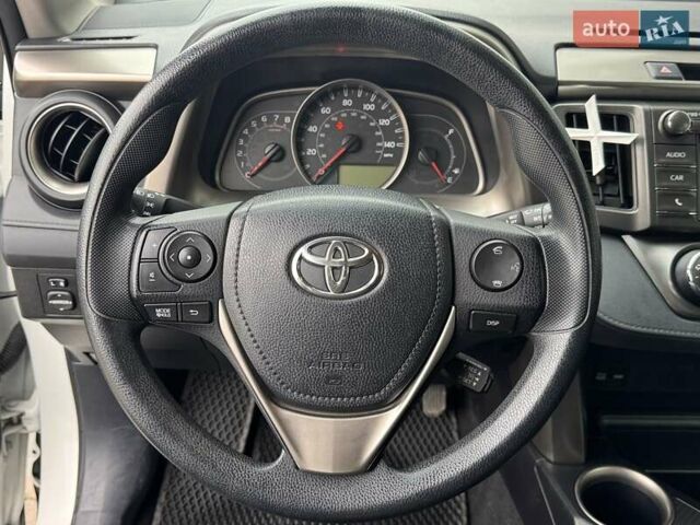 Белый Тойота РАВ 4, объемом двигателя 2.5 л и пробегом 89 тыс. км за 14990 $, фото 16 на Automoto.ua