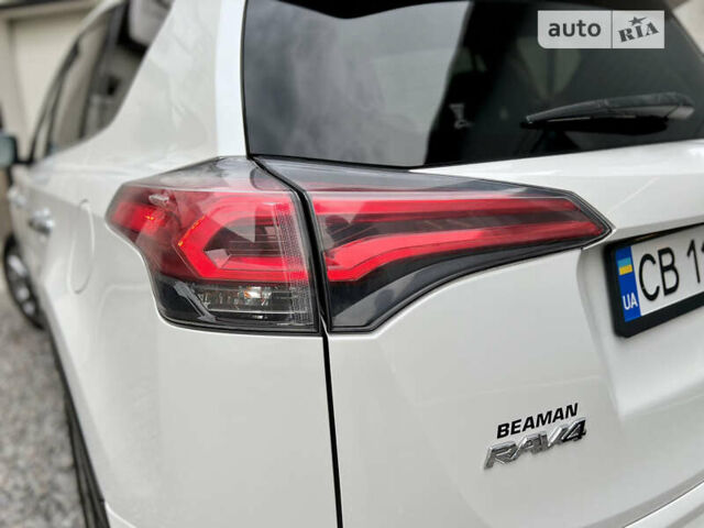 Белый Тойота РАВ 4, объемом двигателя 2.49 л и пробегом 130 тыс. км за 18000 $, фото 14 на Automoto.ua