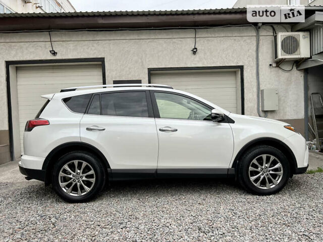 Белый Тойота РАВ 4, объемом двигателя 2.49 л и пробегом 130 тыс. км за 18000 $, фото 7 на Automoto.ua