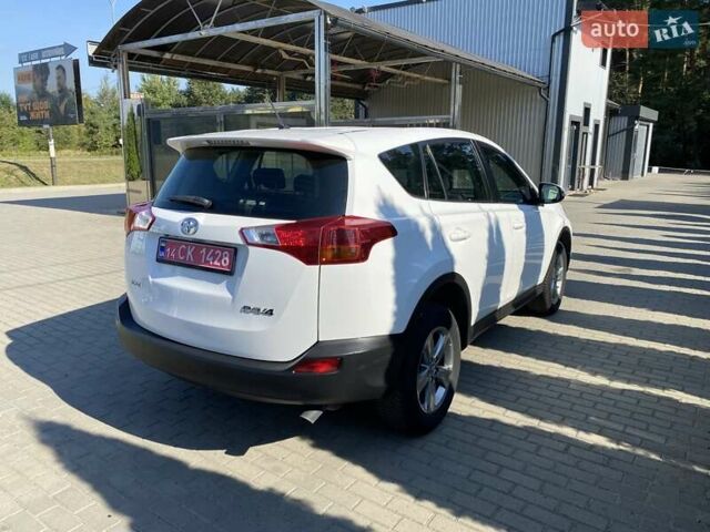 Білий Тойота РАВ 4, об'ємом двигуна 2 л та пробігом 200 тис. км за 16600 $, фото 9 на Automoto.ua