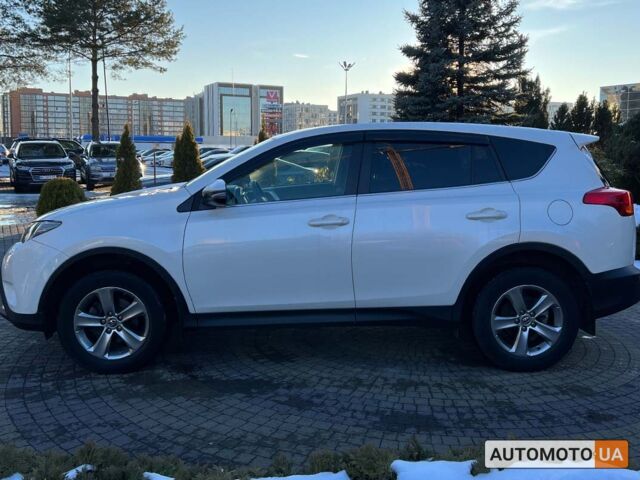 Белый Тойота РАВ 4, объемом двигателя 2 л и пробегом 100 тыс. км за 17999 $, фото 3 на Automoto.ua