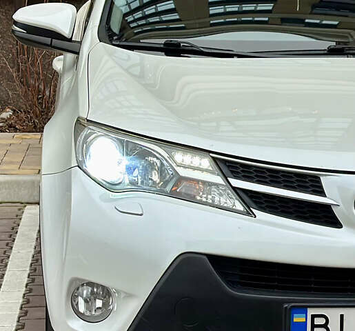 Белый Тойота РАВ 4, объемом двигателя 2.2 л и пробегом 126 тыс. км за 17999 $, фото 35 на Automoto.ua