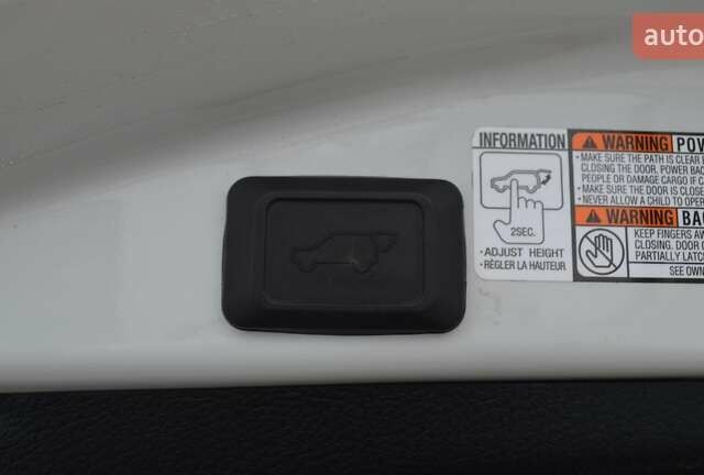 Белый Тойота РАВ 4, объемом двигателя 2.49 л и пробегом 70 тыс. км за 17500 $, фото 37 на Automoto.ua