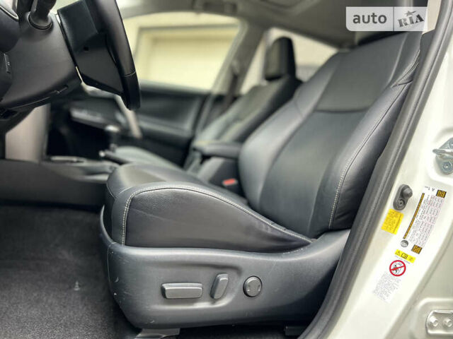 Белый Тойота РАВ 4, объемом двигателя 2.49 л и пробегом 130 тыс. км за 18000 $, фото 21 на Automoto.ua