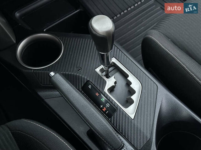 Белый Тойота РАВ 4, объемом двигателя 2.23 л и пробегом 150 тыс. км за 16500 $, фото 63 на Automoto.ua