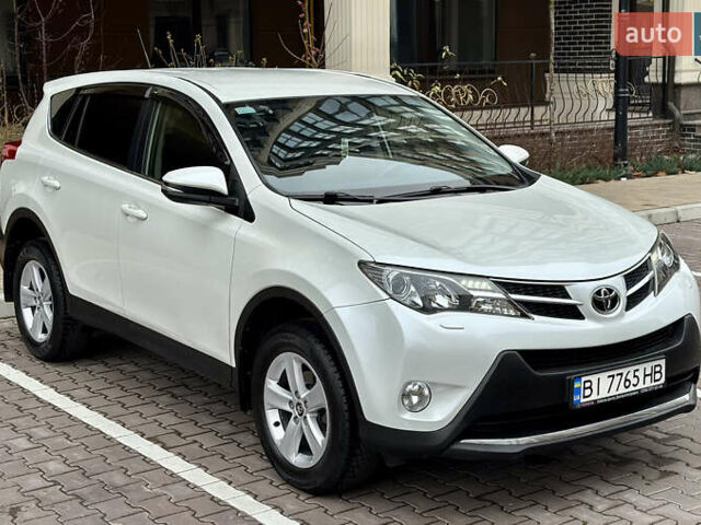 Белый Тойота РАВ 4, объемом двигателя 2.2 л и пробегом 126 тыс. км за 17999 $, фото 22 на Automoto.ua