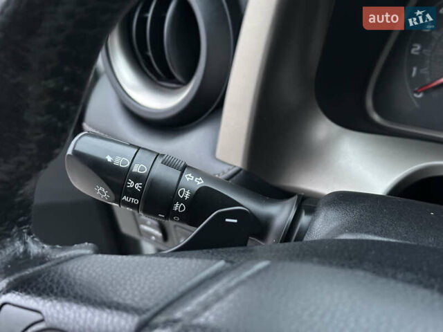 Белый Тойота РАВ 4, объемом двигателя 2.23 л и пробегом 150 тыс. км за 16500 $, фото 55 на Automoto.ua