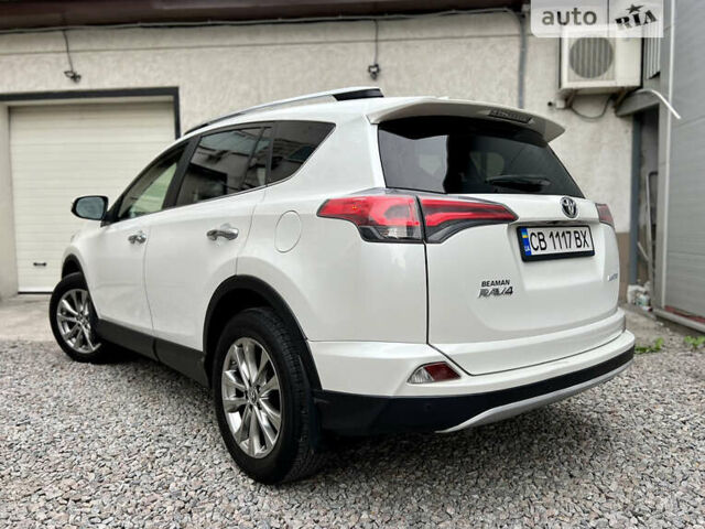 Белый Тойота РАВ 4, объемом двигателя 2.49 л и пробегом 130 тыс. км за 18000 $, фото 15 на Automoto.ua