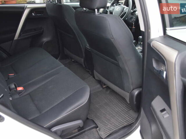 Белый Тойота РАВ 4, объемом двигателя 2.49 л и пробегом 70 тыс. км за 17500 $, фото 33 на Automoto.ua