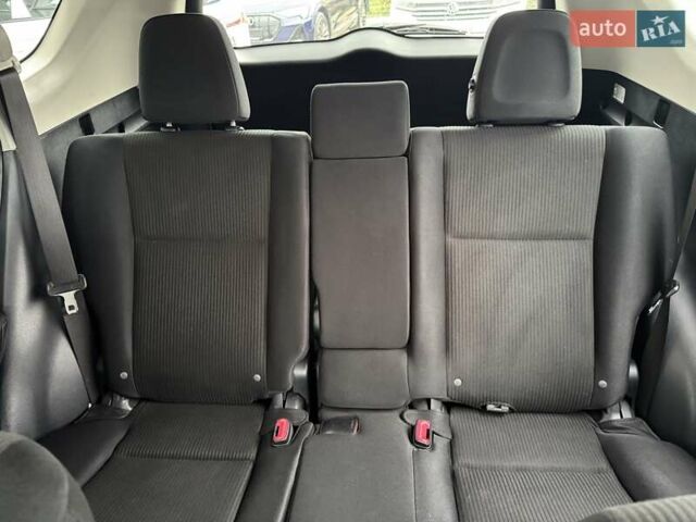 Белый Тойота РАВ 4, объемом двигателя 2.5 л и пробегом 89 тыс. км за 14990 $, фото 15 на Automoto.ua