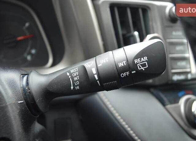 Белый Тойота РАВ 4, объемом двигателя 2.49 л и пробегом 70 тыс. км за 17500 $, фото 21 на Automoto.ua