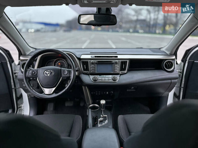 Белый Тойота РАВ 4, объемом двигателя 2.23 л и пробегом 150 тыс. км за 16500 $, фото 37 на Automoto.ua