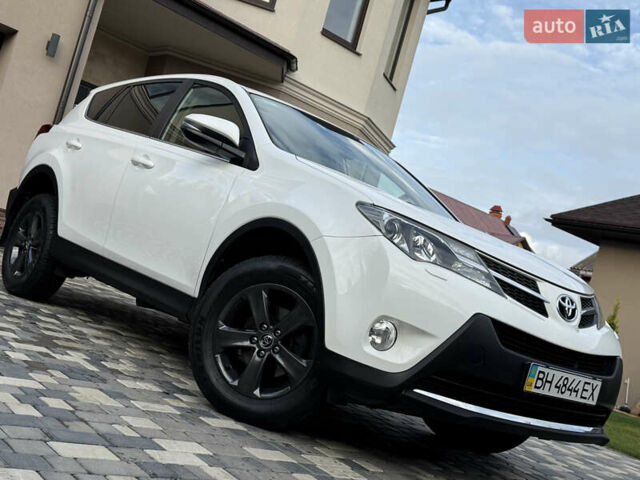 Белый Тойота РАВ 4, объемом двигателя 2.23 л и пробегом 123 тыс. км за 18300 $, фото 2 на Automoto.ua