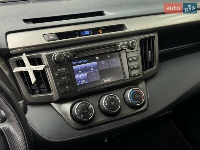 Белый Тойота РАВ 4, объемом двигателя 2.5 л и пробегом 89 тыс. км за 14990 $, фото 19 на Automoto.ua