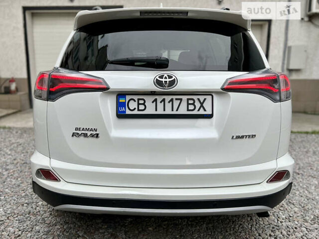 Белый Тойота РАВ 4, объемом двигателя 2.49 л и пробегом 130 тыс. км за 18000 $, фото 12 на Automoto.ua