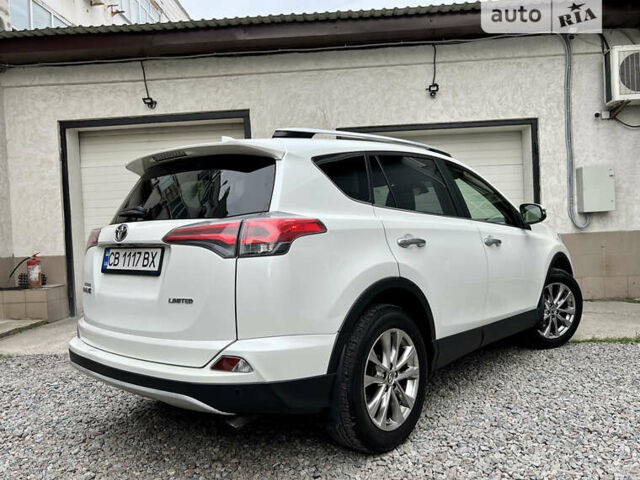 Белый Тойота РАВ 4, объемом двигателя 2.49 л и пробегом 130 тыс. км за 18000 $, фото 8 на Automoto.ua