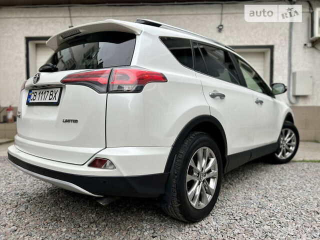 Белый Тойота РАВ 4, объемом двигателя 2.49 л и пробегом 130 тыс. км за 18000 $, фото 10 на Automoto.ua