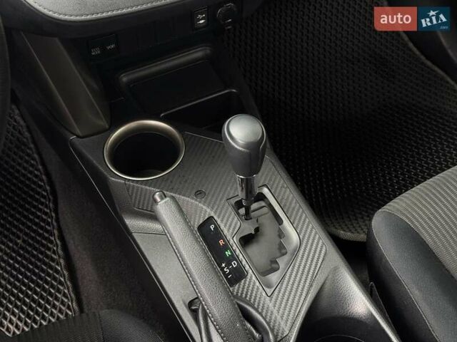 Белый Тойота РАВ 4, объемом двигателя 2.5 л и пробегом 89 тыс. км за 14990 $, фото 20 на Automoto.ua