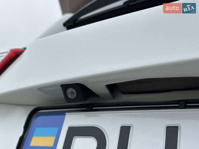 Белый Тойота РАВ 4, объемом двигателя 2.23 л и пробегом 150 тыс. км за 16500 $, фото 26 на Automoto.ua