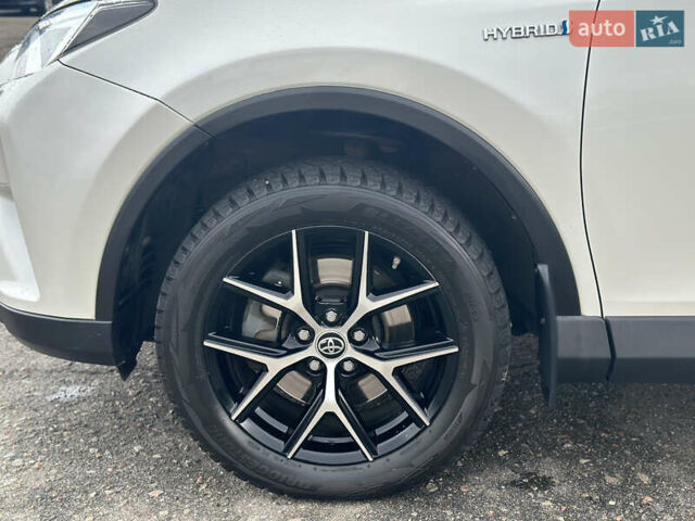 Белый Тойота РАВ 4, объемом двигателя 2.49 л и пробегом 72 тыс. км за 22900 $, фото 10 на Automoto.ua