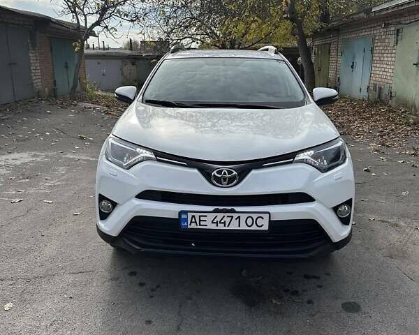 Білий Тойота РАВ 4, об'ємом двигуна 1.99 л та пробігом 149 тис. км за 19500 $, фото 2 на Automoto.ua