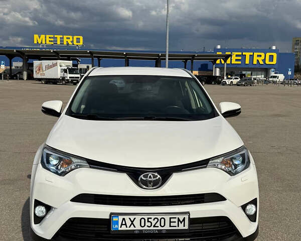 Білий Тойота РАВ 4, об'ємом двигуна 2.23 л та пробігом 155 тис. км за 21500 $, фото 15 на Automoto.ua