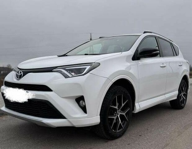 Белый Тойота РАВ 4, объемом двигателя 0 л и пробегом 123 тыс. км за 15500 $, фото 4 на Automoto.ua