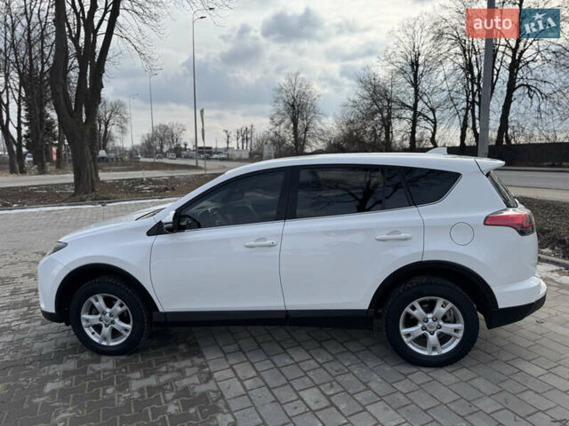 Белый Тойота РАВ 4, объемом двигателя 2 л и пробегом 117 тыс. км за 18900 $, фото 10 на Automoto.ua