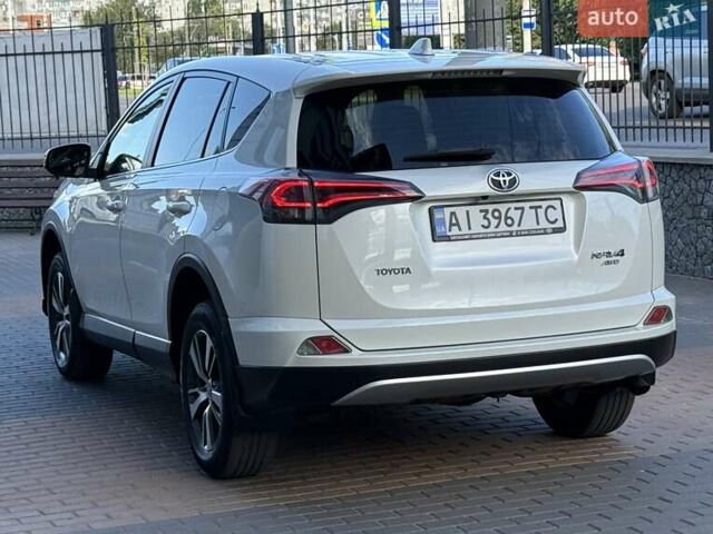 Тойота РАВ 4 2016 в Белой Церкве на Automoto.ua Белый Тойота РАВ 4, объемом двигателя 1.99 л и пробегом 110 тыс. км за 22500 $, фото 33 на Automoto.ua