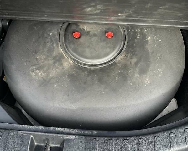 Білий Тойота РАВ 4, об'ємом двигуна 1.99 л та пробігом 149 тис. км за 19500 $, фото 15 на Automoto.ua