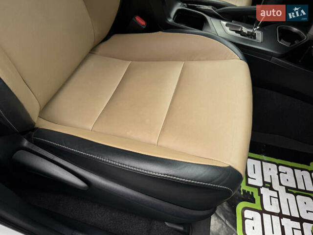 Белый Тойота РАВ 4, объемом двигателя 1.99 л и пробегом 115 тыс. км за 21990 $, фото 32 на Automoto.ua