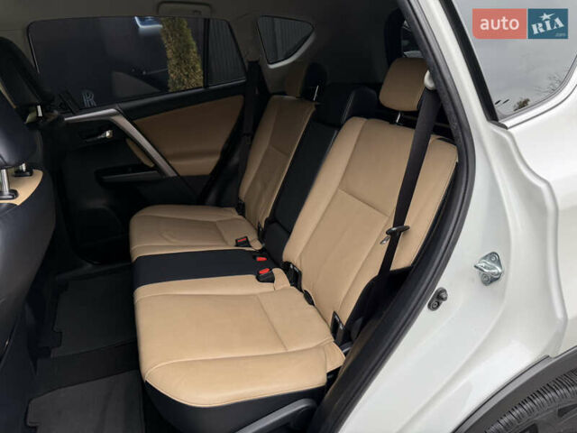 Белый Тойота РАВ 4, объемом двигателя 1.99 л и пробегом 115 тыс. км за 21990 $, фото 39 на Automoto.ua