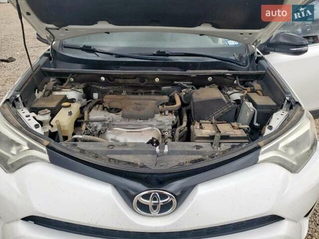 Белый Тойота РАВ 4, объемом двигателя 2.49 л и пробегом 175 тыс. км за 5300 $, фото 11 на Automoto.ua