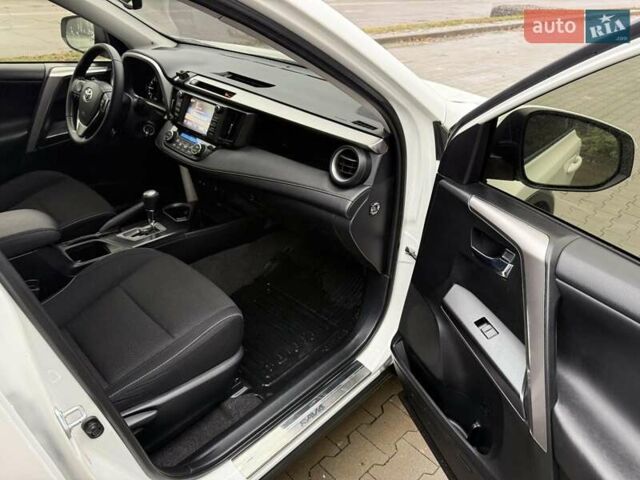 Белый Тойота РАВ 4, объемом двигателя 1.99 л и пробегом 110 тыс. км за 20900 $, фото 29 на Automoto.ua