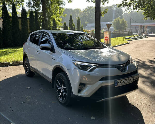 Белый Тойота РАВ 4, объемом двигателя 2.5 л и пробегом 147 тыс. км за 20399 $, фото 2 на Automoto.ua