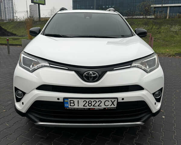 Білий Тойота РАВ 4, об'ємом двигуна 2.49 л та пробігом 173 тис. км за 16100 $, фото 16 на Automoto.ua