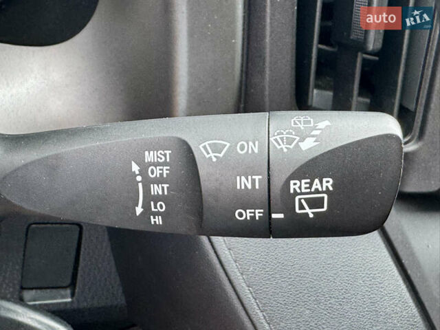 Тойота РАВ 4 2016 у Києві на Automoto.ua Білий Тойота РАВ 4, об'ємом двигуна 2.49 л та пробігом 173 тис. км за 17200 $, фото 52 на Automoto.ua