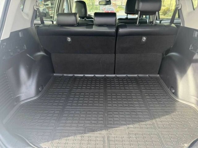 Белый Тойота РАВ 4, объемом двигателя 2.5 л и пробегом 159 тыс. км за 18000 $, фото 7 на Automoto.ua