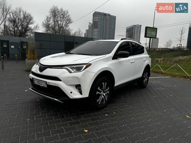 Білий Тойота РАВ 4, об'ємом двигуна 2.49 л та пробігом 173 тис. км за 16100 $, фото 12 на Automoto.ua